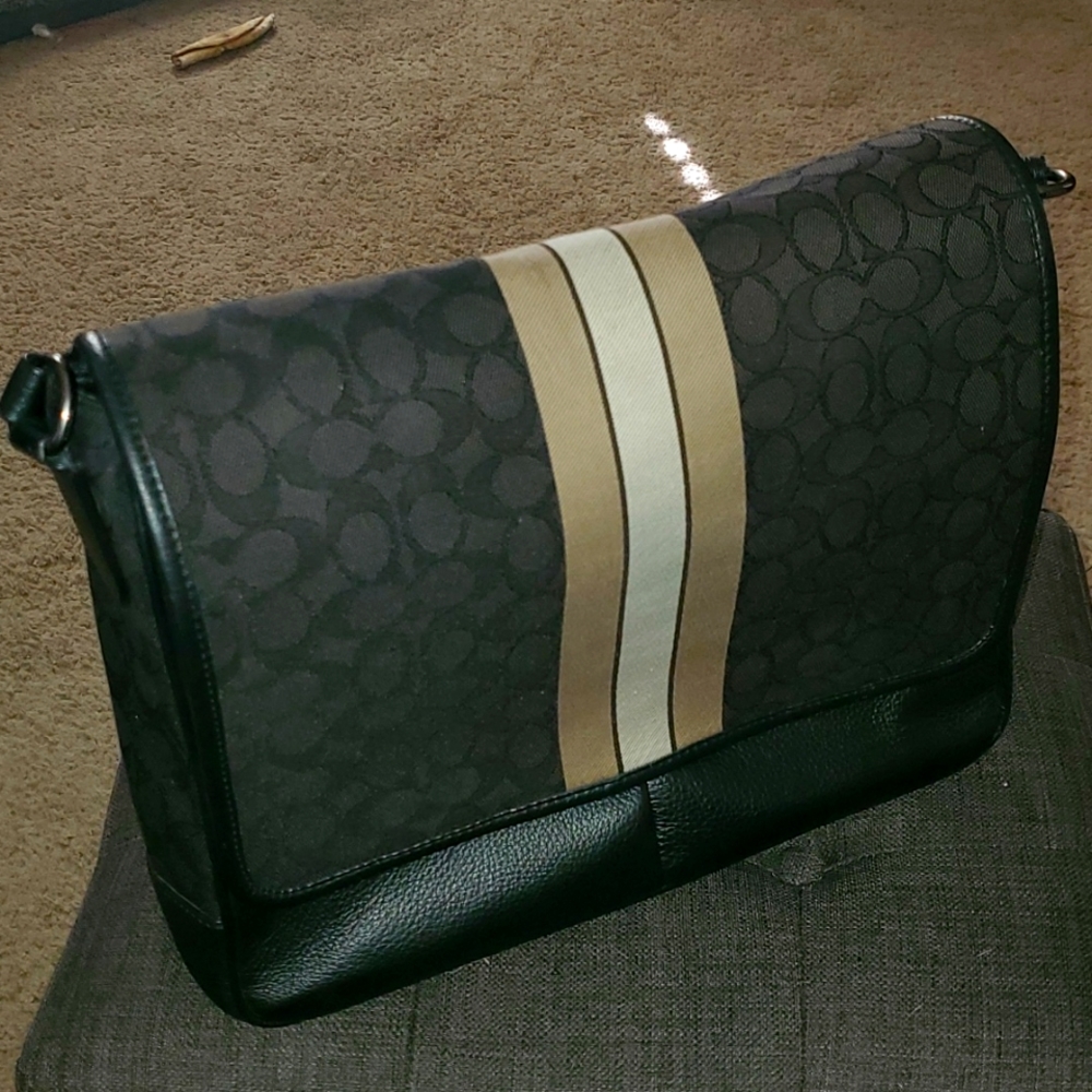 Coach messenger bag w/varsity stripe